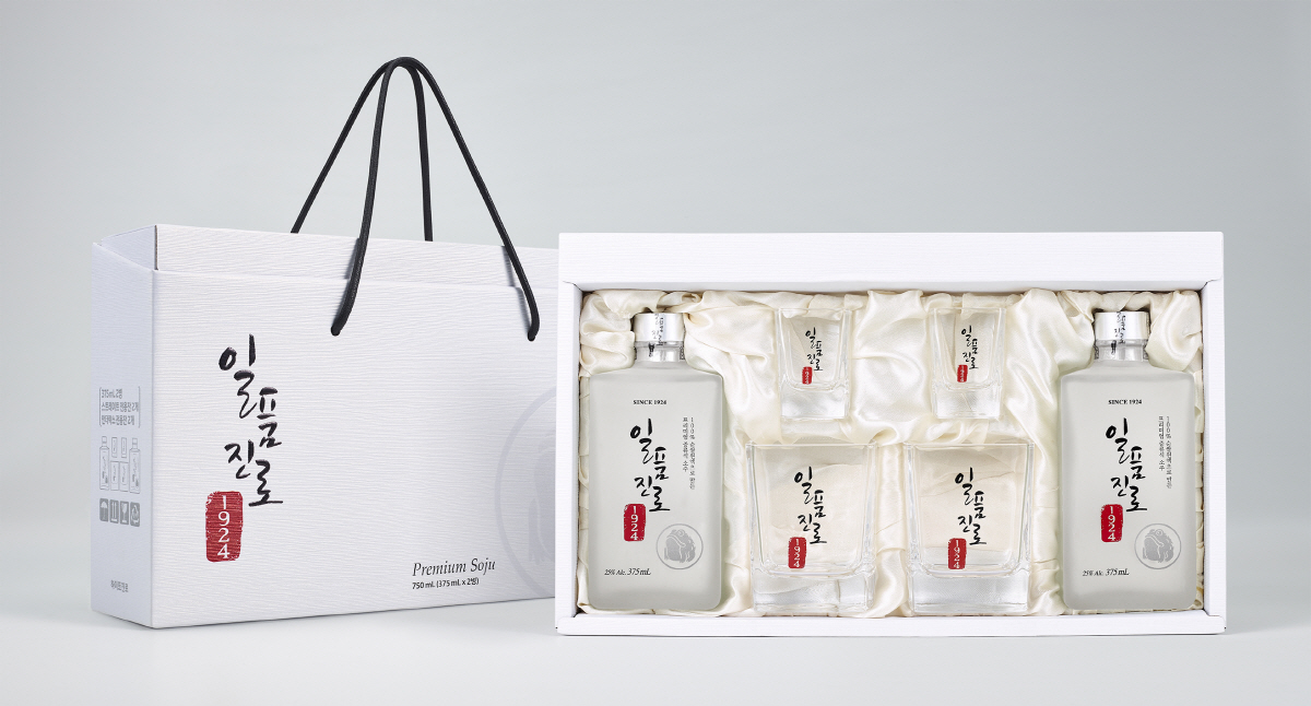 ▲일품진로1924 선물세트.
