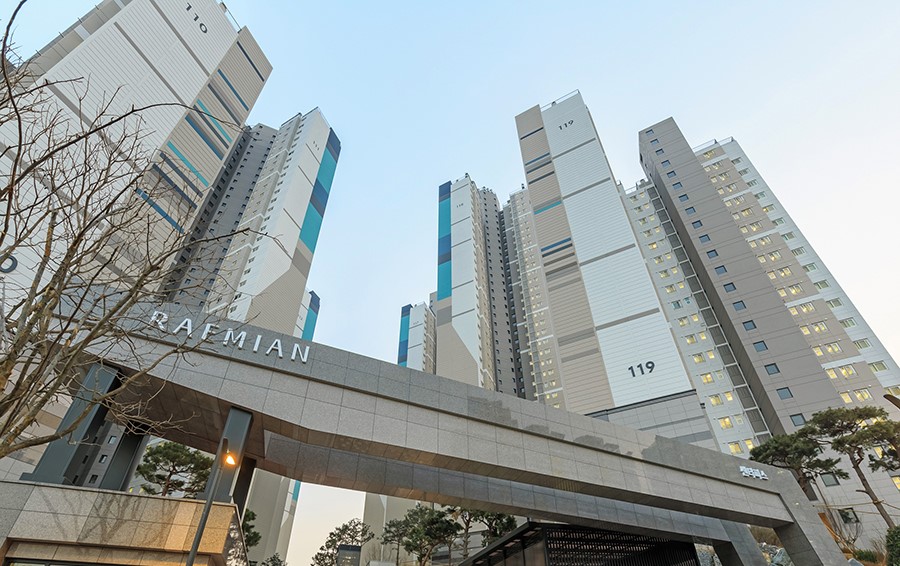 ▲서울 성북구 길음동 ‘래미안 길음 센터피스’ 단지 모습.(사진=삼성물산)