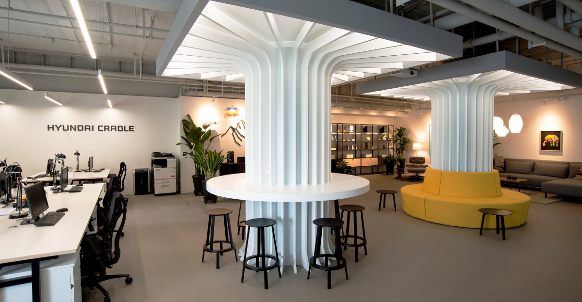 ▲현대차그룹이 중국 오픈이노베이션 센터 ‘크래들 베이징’ 공식 개소했다. 사진은 ‘크래들 베이징(Hyundai CRADLE Beijing)’모습. (사진제공=현대차그룹)