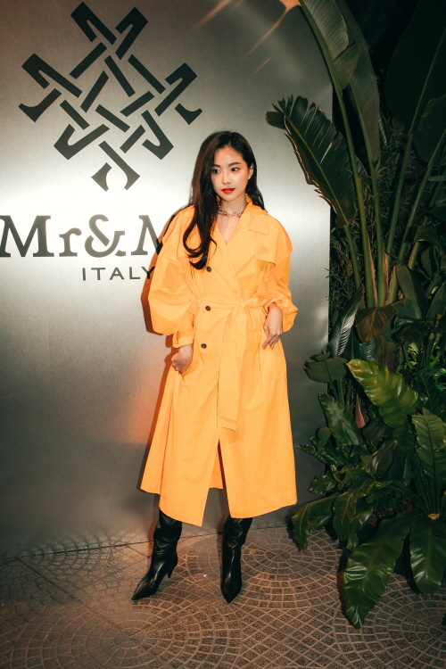 (미스터 앤 미세스 제공)