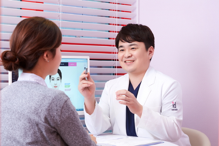 ▲윤성준 원장(아이디병원)