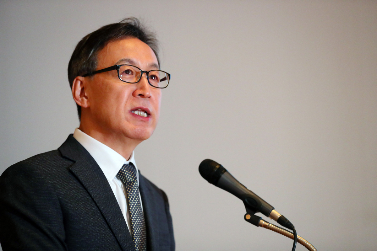 ▲김선영 헬릭스미스 대표가 26일 오전 한국 프레스센터에서 긴급 기자간담회를 열고 발언하고 있다. (뉴시스)