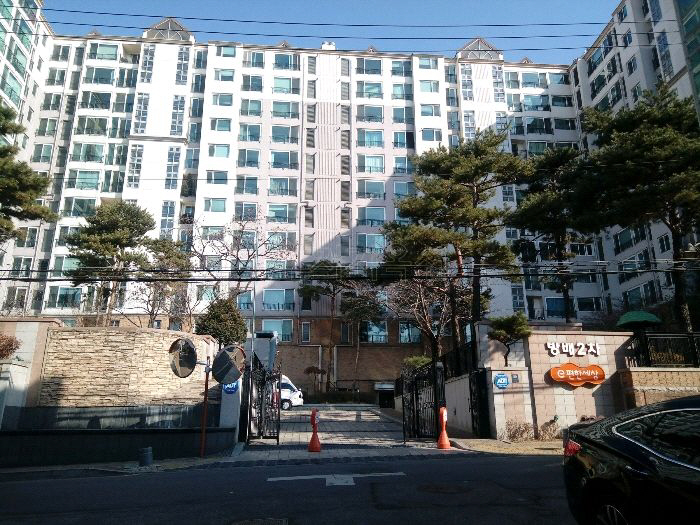 ▲서울 서초구 방배동 방배2차 e편한세상 201동. (사진 제공=지지옥션)