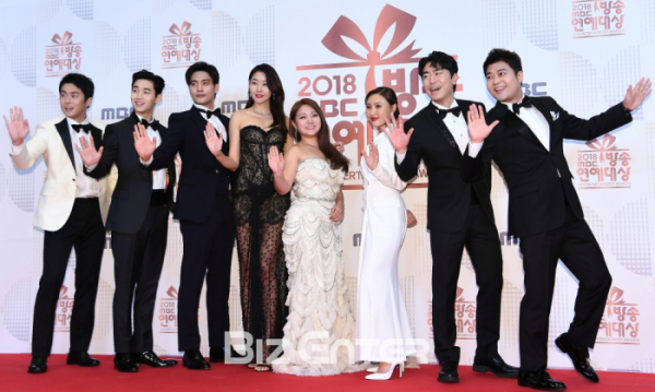 ▲29일 오후 서울 마포구 상암동 MBC 미디어센터에서 열린 ‘2018 MBC 방송연예대상’에 참석하고 있다.(비즈엔터DB)