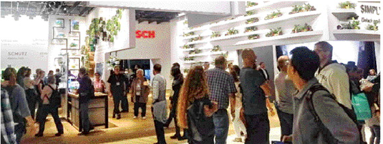 ▲9월 독일 베를린에서 열린 가전박람회 'IFA 2019'에서 독일 가전업체 보쉬의 신제품을 보려는 관람객들로 북적이고 있다. (사진=한영대 기자)