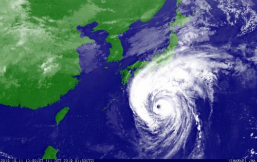 ▲기상위성이 포착한 11일 10시 50분 기준 19호 태풍 하기비스의 모습. 출처 일본 기상청
