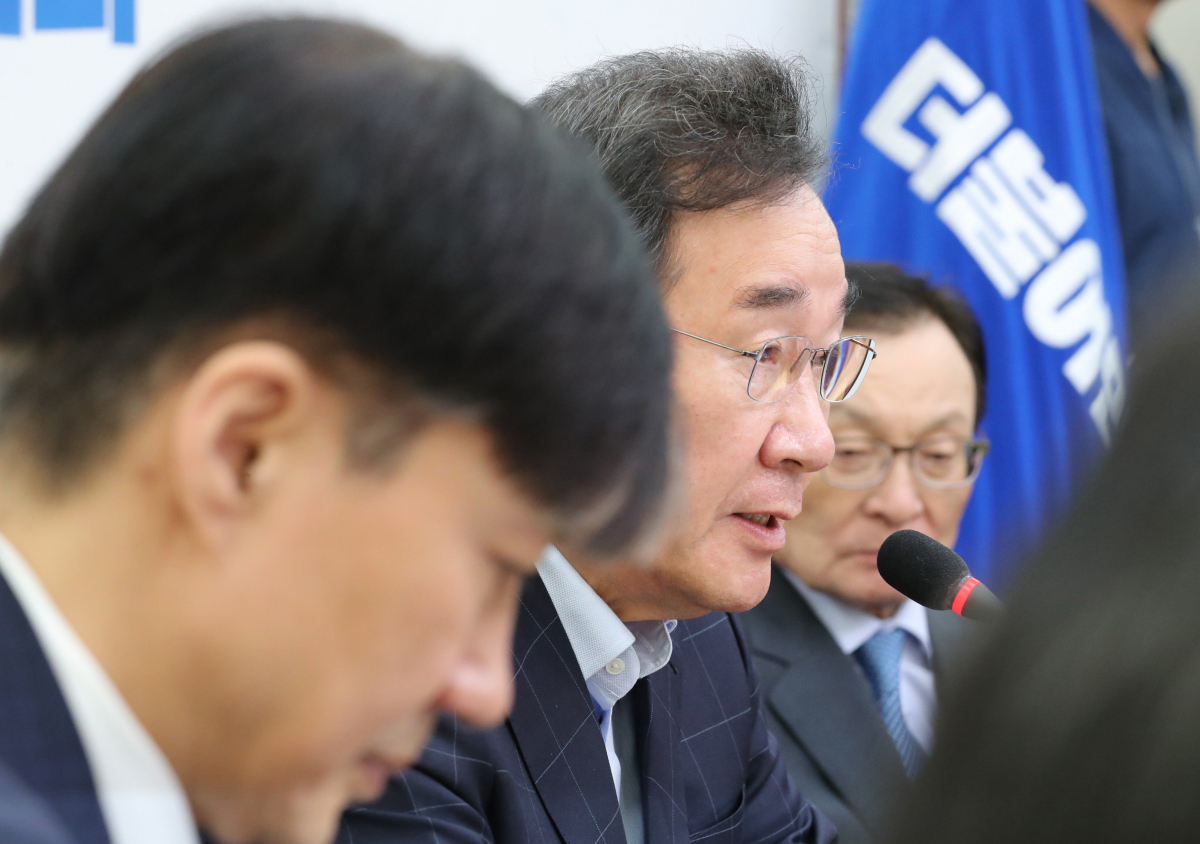 ▲이낙연 국무총리가 13일 오후 국회 더불어민주당 대표실에서 열린 검찰개혁 고위 당정협의회에서 발언하고 있다.(연합뉴스)