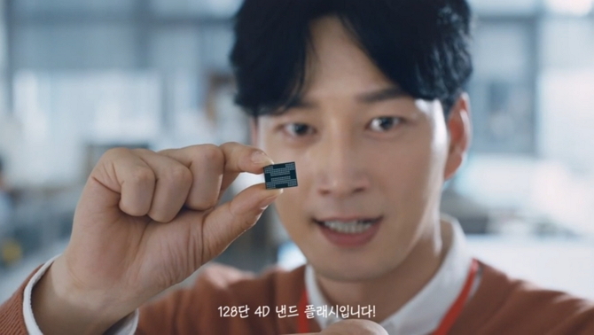 ▲SK하이닉스의 광고 ‘청주 직지편’ 중 한 장면 (사진제공=SK하이닉스)