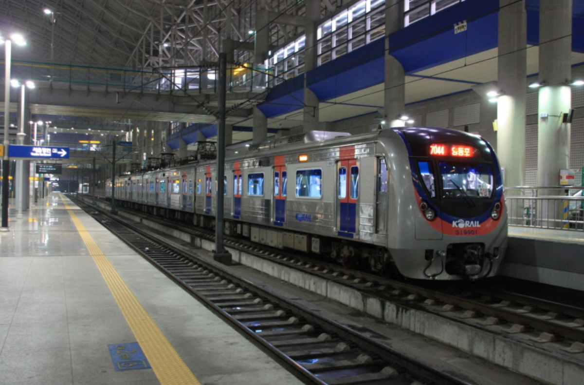 ▲코레일 전동열차. (사진제공=코레일)