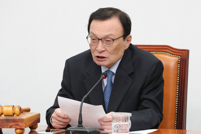 ▲더불어민주당 이해찬 대표가 18일 오전 국회에서 열린 최고위원회의에서 발언하고 있다. (연합뉴스)