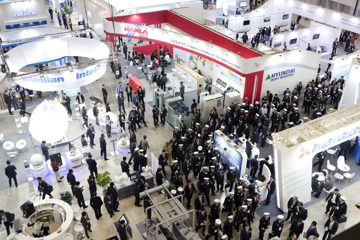 ▲2017 부산국제조선해양대제전(마린위크 2017) 모습.  (연합뉴스)