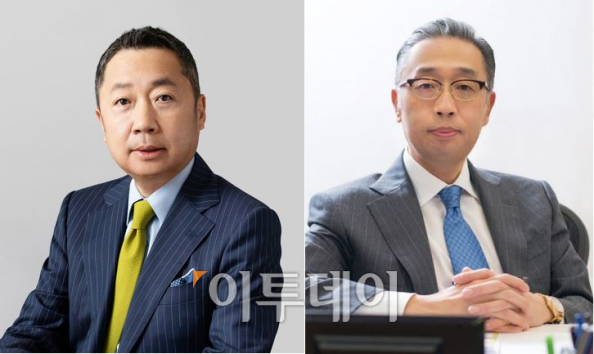 ▲박정원(왼쪽) 두산그룹 회장과 박지원 부회장