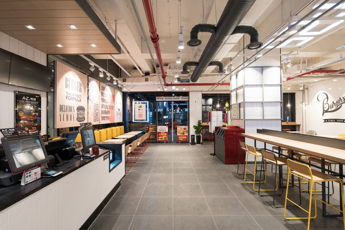 ▲롯데리아 40주년 신 콘셉트 매장 (롯데리아)