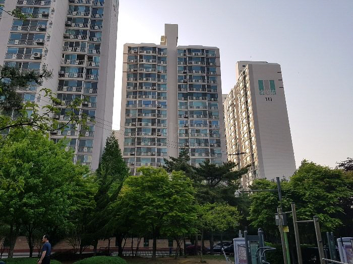 ▲서울 영등포구 신길동 4934 삼성래미안 110동. (사진 제공=지지옥션)
