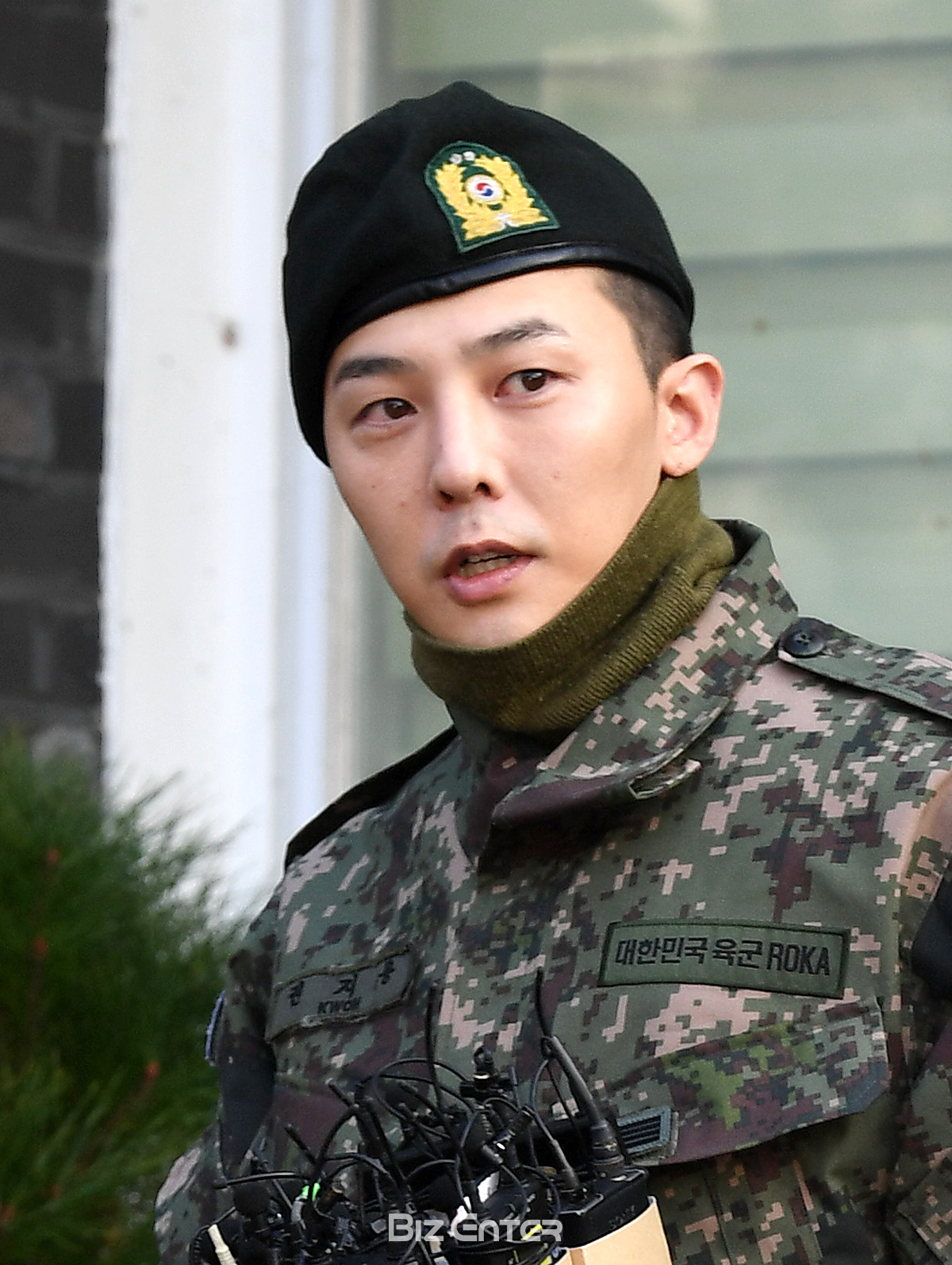 ▲26일 육군 지상작전사령부에서 만기 전역을 신고한 지드래곤(권지용) (비즈엔터DB)