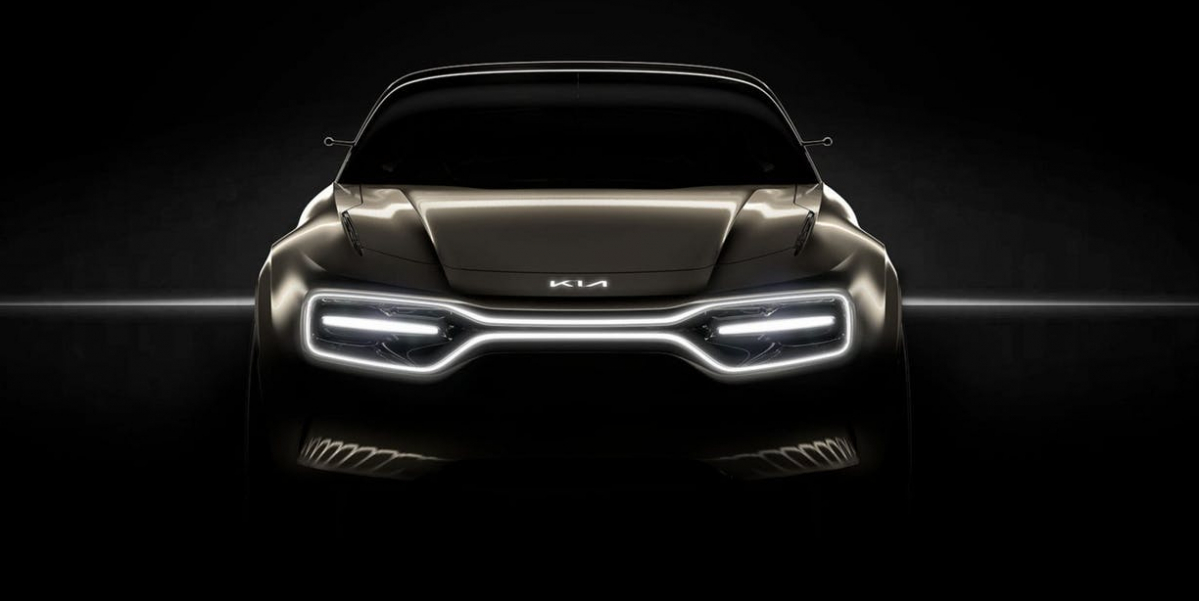 ▲기아차의 전기차 콘셉트 '이매진 바이 기아'의 모습. 프런트 그릴이 사라지는 대신, LED 램프가 전면 특성을 판가름 낸다.              (사진제공=기아차)