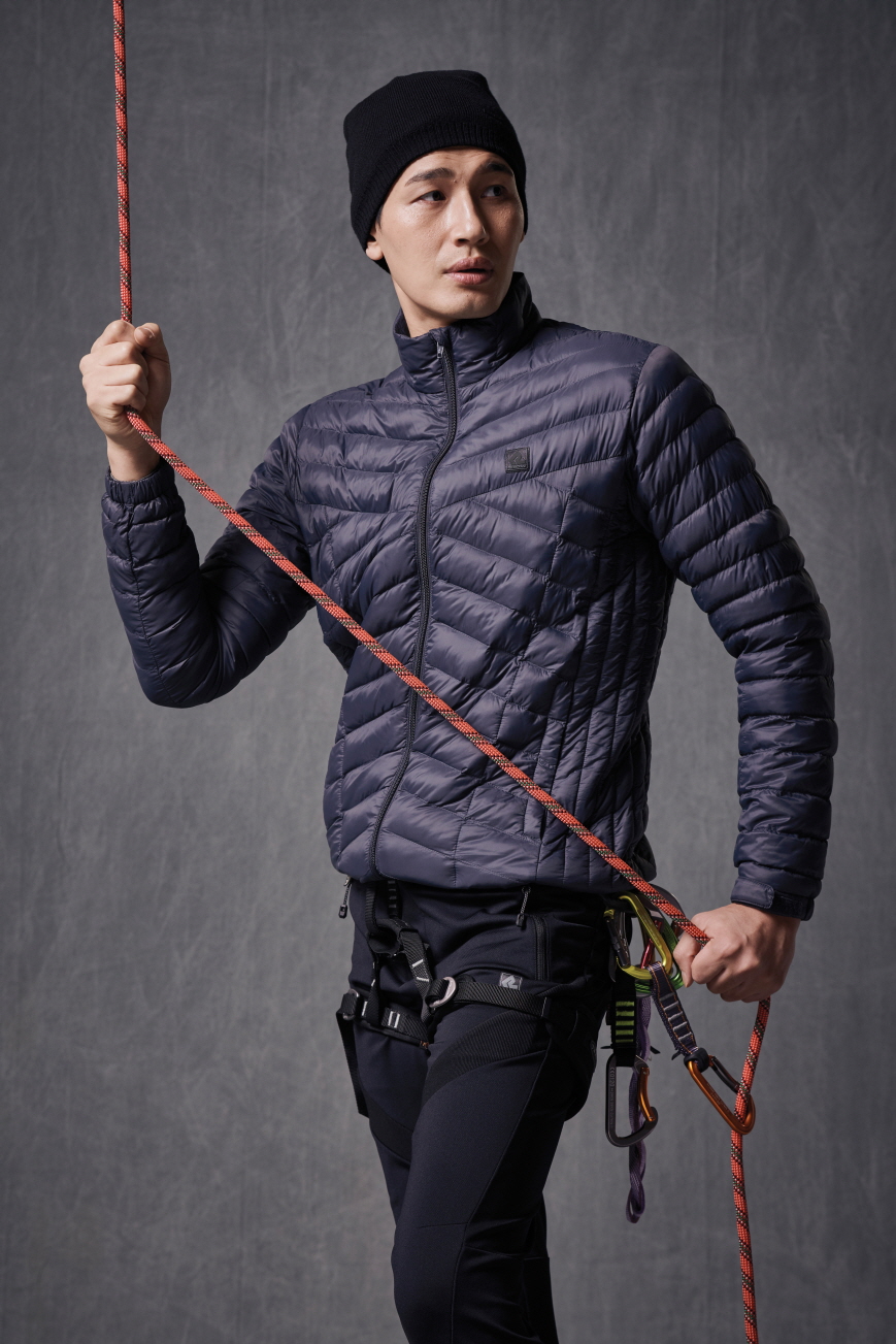 ▲레드페이스 '파워 웜 라이트 써모 패딩 재킷'