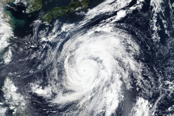 ▲일본 열도에 접근하는 태풍 '하기비스'의 위성 사진.((도쿄 AP 연합뉴스) )