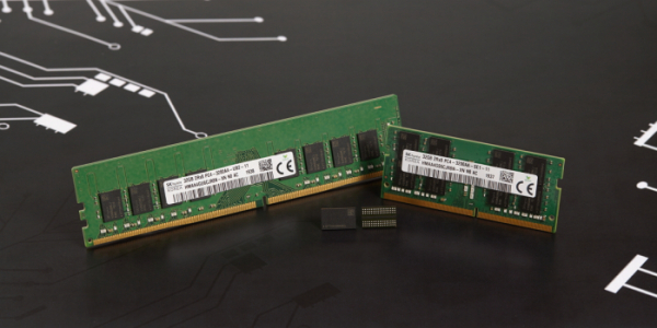 ▲ SK하이닉스가 개발한 3세대 10나노급(1z) DDR4 D램 (사진제공=SK하이닉스)