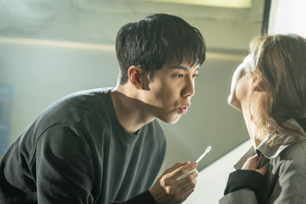 ▲'배가본드' 이승기-배수지(사진제공=셀트리온엔터테인먼트)