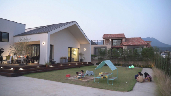 ▲'SBS스페셜' 내 아이 어디서 키울까?(사진제공=SBS)