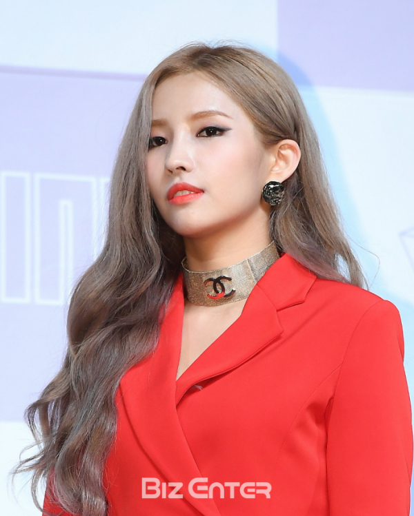 ▲(여자)아이들 소연이 '2019 롤드컵' 결승 축하 무대에 오를 전망이다.(비즈엔터DB)