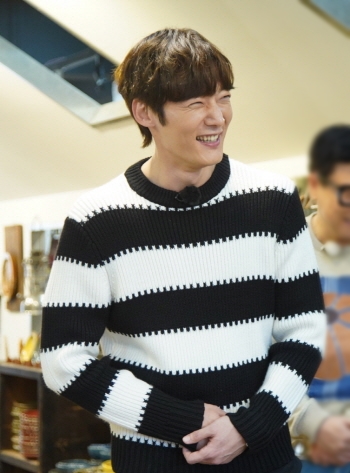 ▲'한끼줍쇼'에 배우 최진혁이 출연한다.(사진제공=JTBC)