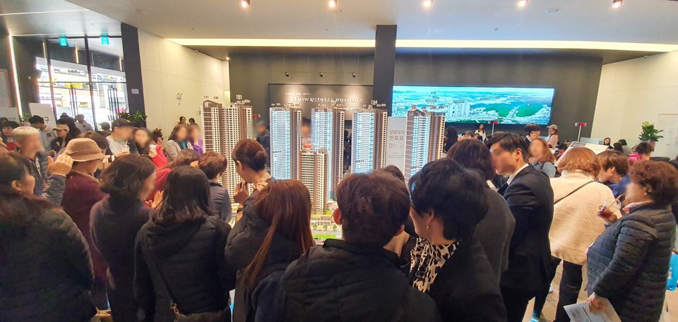 ▲우미건설 ‘루원시티 린스트라우스’ 견본주택 모습.(사진 제공=우미건설)
