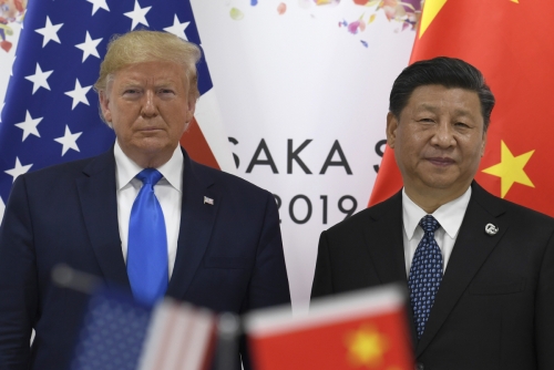 ▲도널드 트럼프 미국 대통령과 시진핑 중국 국가주석이 지난 6월29일 일본 오사카에서 열린 주요 20개국(G20) 정상회의에서 만났다. 오사카/AP연합뉴스 
