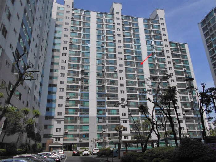 ▲경기 고양시 일산서구 일산동 2041 에이스아파트 101동. ((사진 제공=지지옥션))