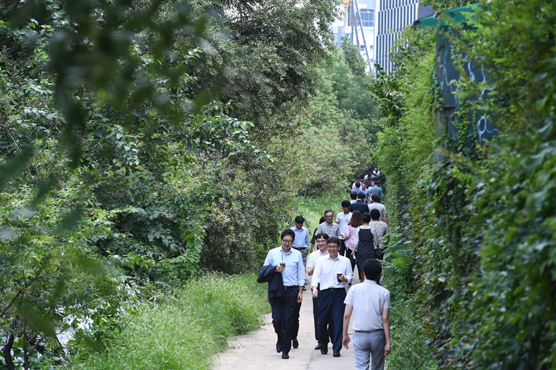 ▲바쁜 일상 속 잠시 여유 (신태현 기자 holjjak@ )