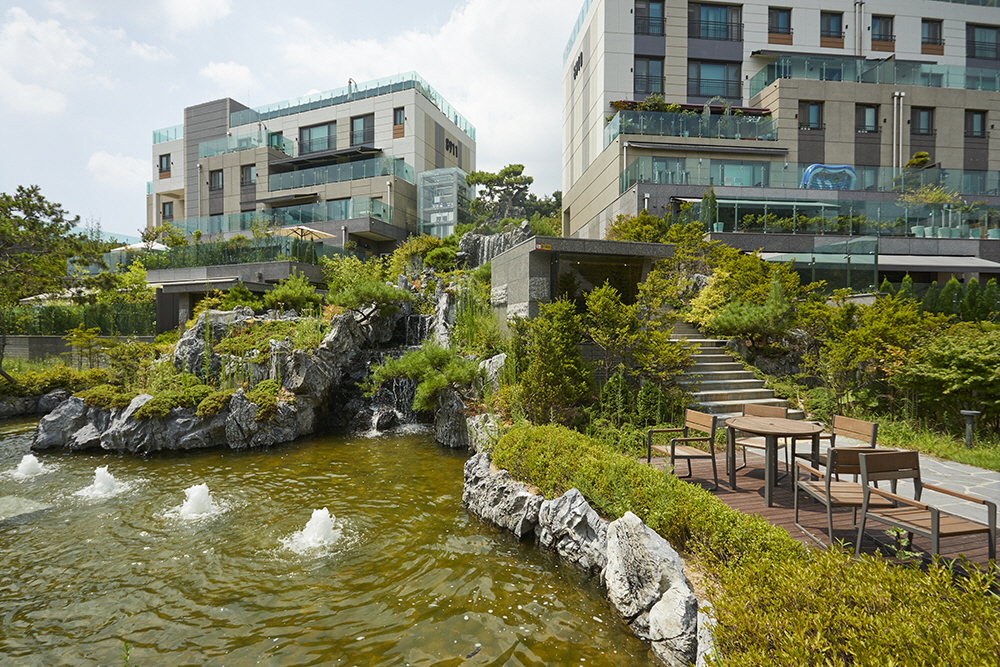 ▲GS건설이 광교신도시에 지은 ‘광교파크자이 더테라스’ 아파트 단지 모습.(사진 제공=GS건설)