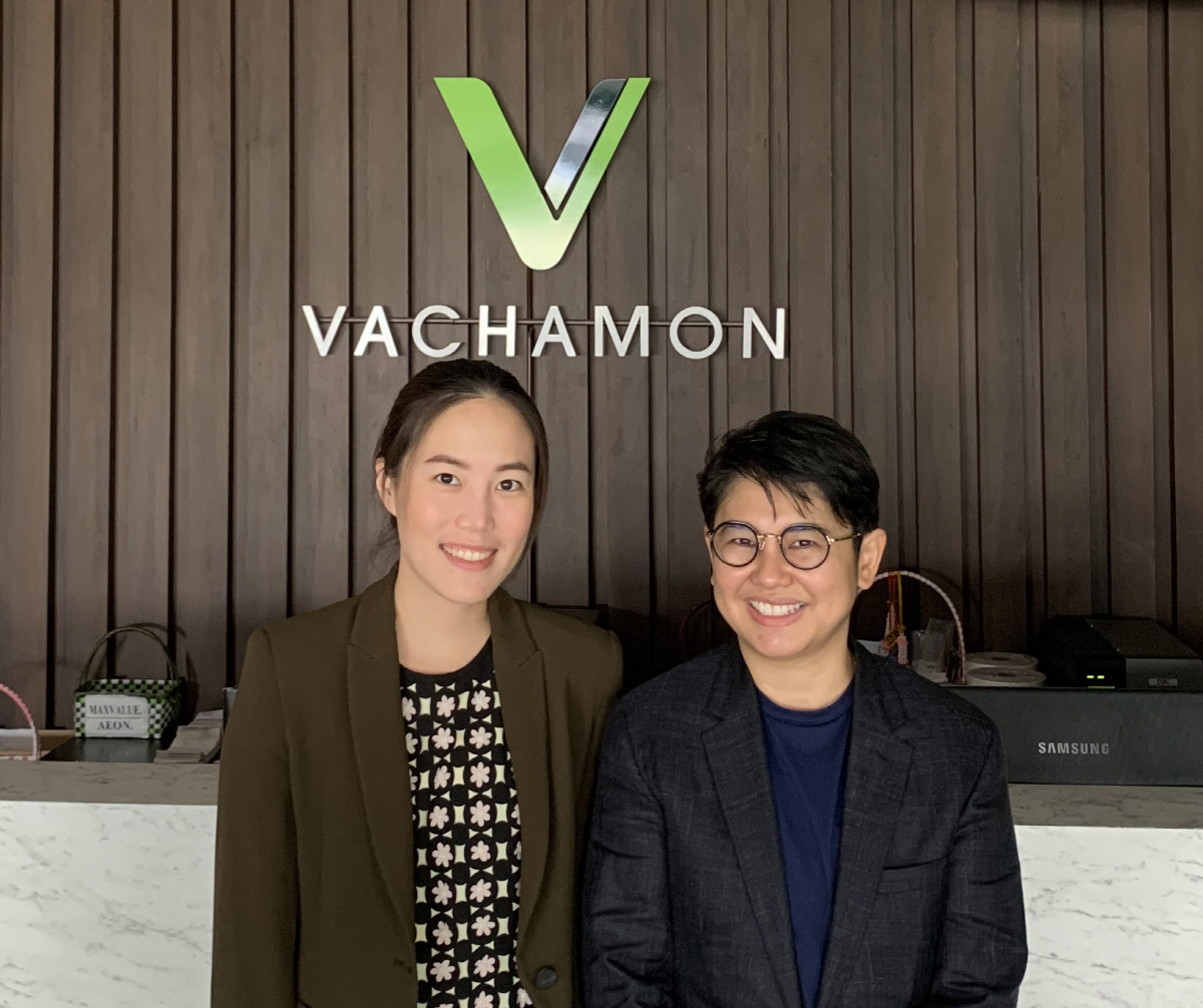 ▲바차몬 위파비(오른쪽) 대표와 탄야턴 K-Fresh Zone 담당 팀장.
 (곽도흔 기자 sogood@)