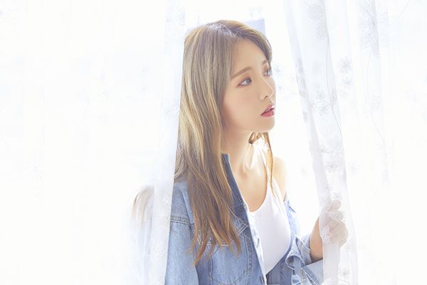 ▲홍진영(사진 제공=IMH엔터테인먼트)