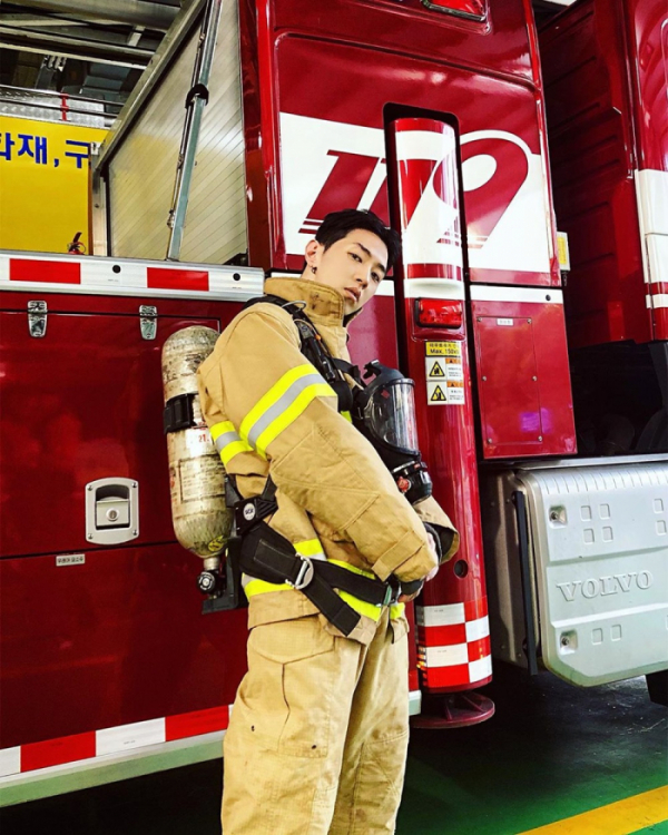 ▲그레이(사진 = AOMG 제공)