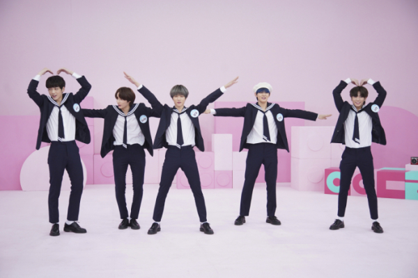 ▲'아이돌룸' 투모로우바이투게더(사진제공=JTBC)