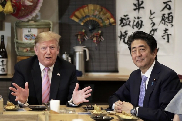 ▲도널드 트럼프 미국 대통령과 아베 신조 일본 총리. 블룸버그
