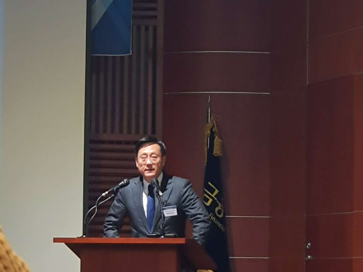 ▲류영재 한국기업거버넌스포럼 회장이 12일 창립총회에서 창립 선언문을 읽고 있다. (이다원 기자 leedw@)