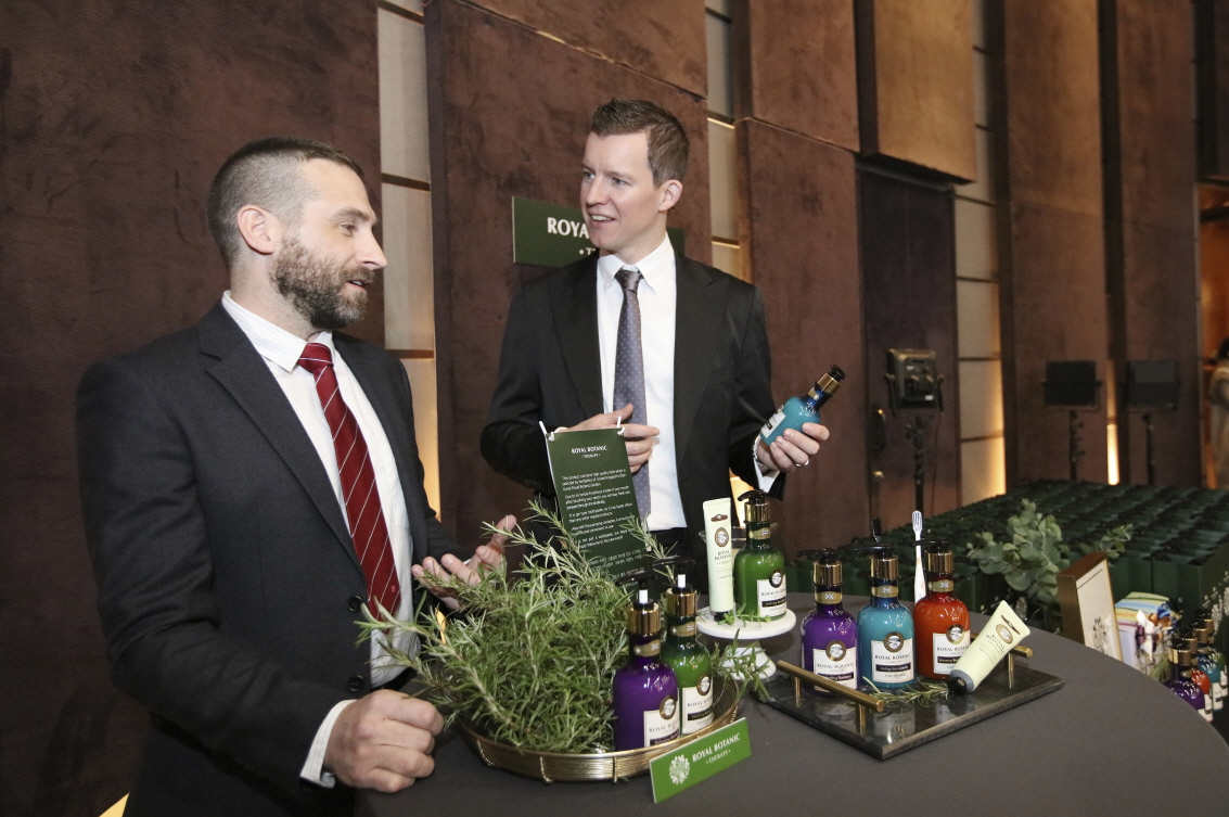 ▲한영협회 공식만찬에 초정받은 로얄보타닉테라피치약 전용 부스 (LG생활건강)