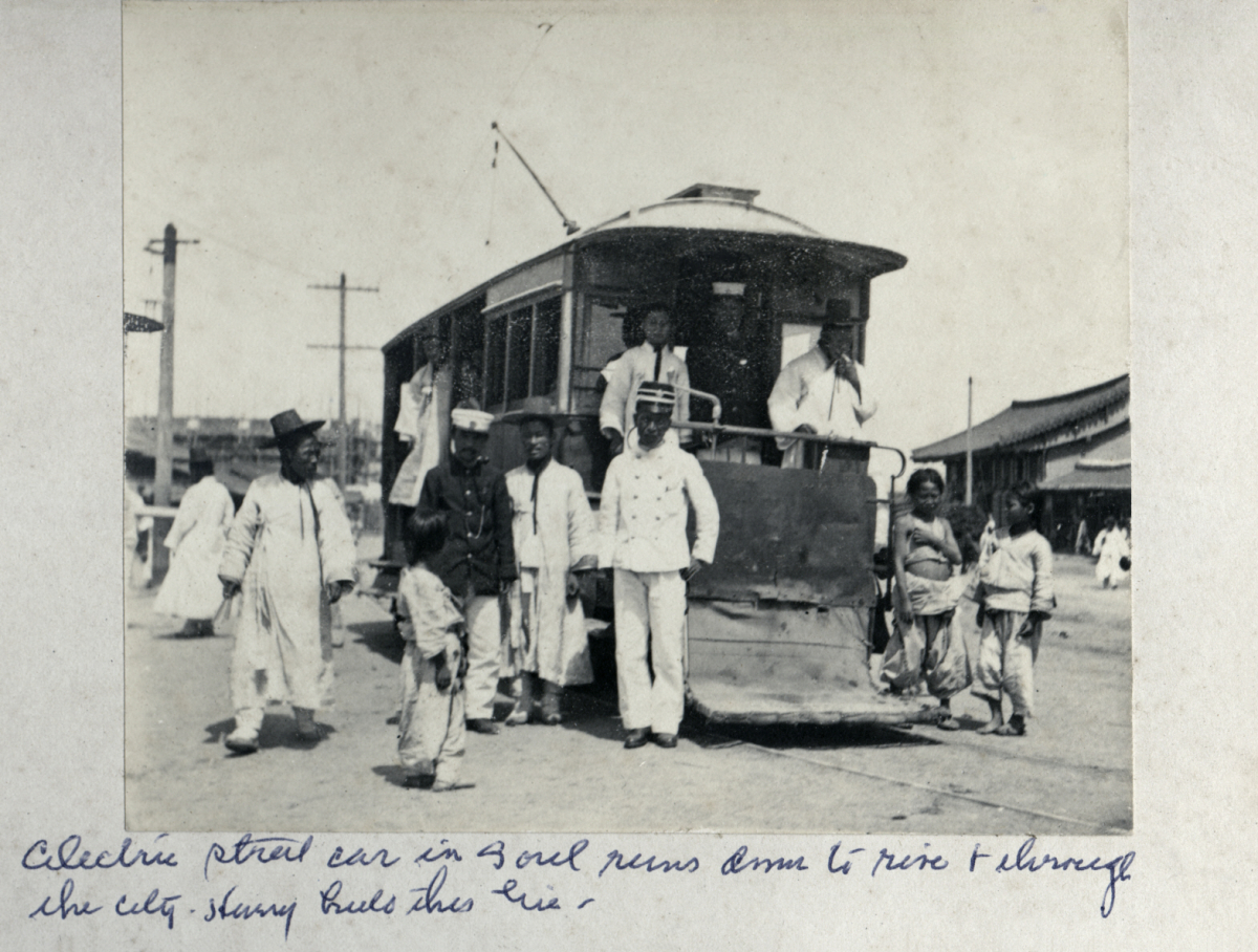 ▲한성을 달렸던 대한제국시대 전차(1899년 도입 당시 모델) (사진제공=한국전력)