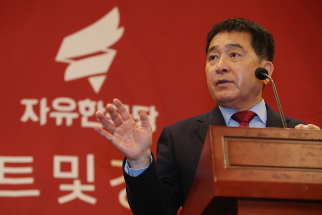 ▲자유한국당 심재철 원내대표가 24일 오후 국회 헌정기념관에서 열린 국가정상화 특별위원회 제5차 전체회의에서 인사말을 하고 있다. (연합뉴스)