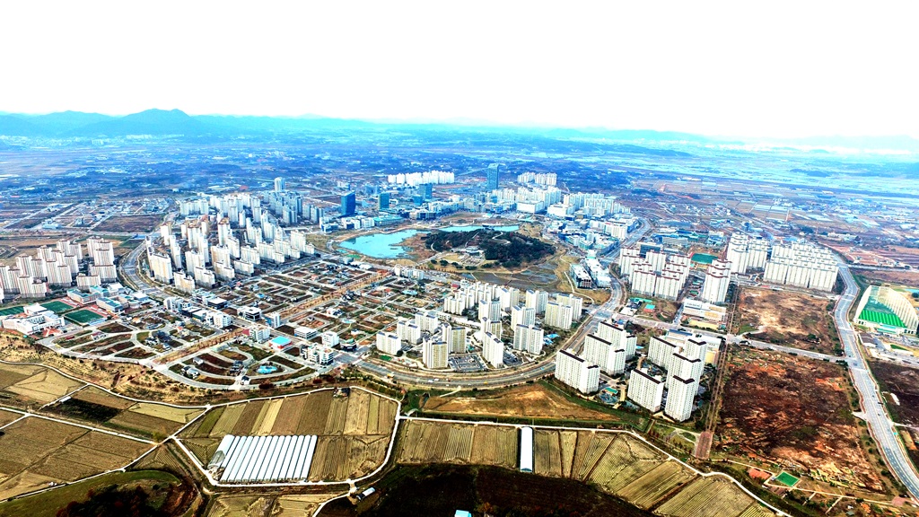 ▲올해 5월 한국전력을 비롯해 16개 공공기관 이전이 완료된 나주혁신도시 전경. (뉴시스)