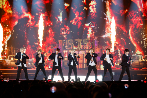 ▲2019 MAMA 출연한 방탄소년단(사진제공=Mnet)