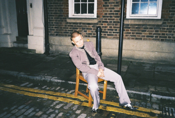 ▲골든(사진제공=하이어뮤직)