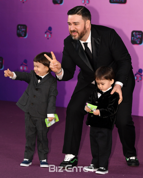 ▲'슈퍼맨이 돌아왔다' 샘해밍턴 가족(비즈엔터DB)