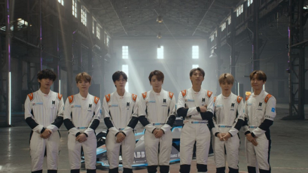 ▲방탄소년단(사진제공=포뮬러 E글로벌)