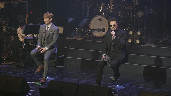 ▲'호우' 손호영, 김태우(사진제공=P&B엔터테인먼트, 스톤뮤직엔터테인먼트)