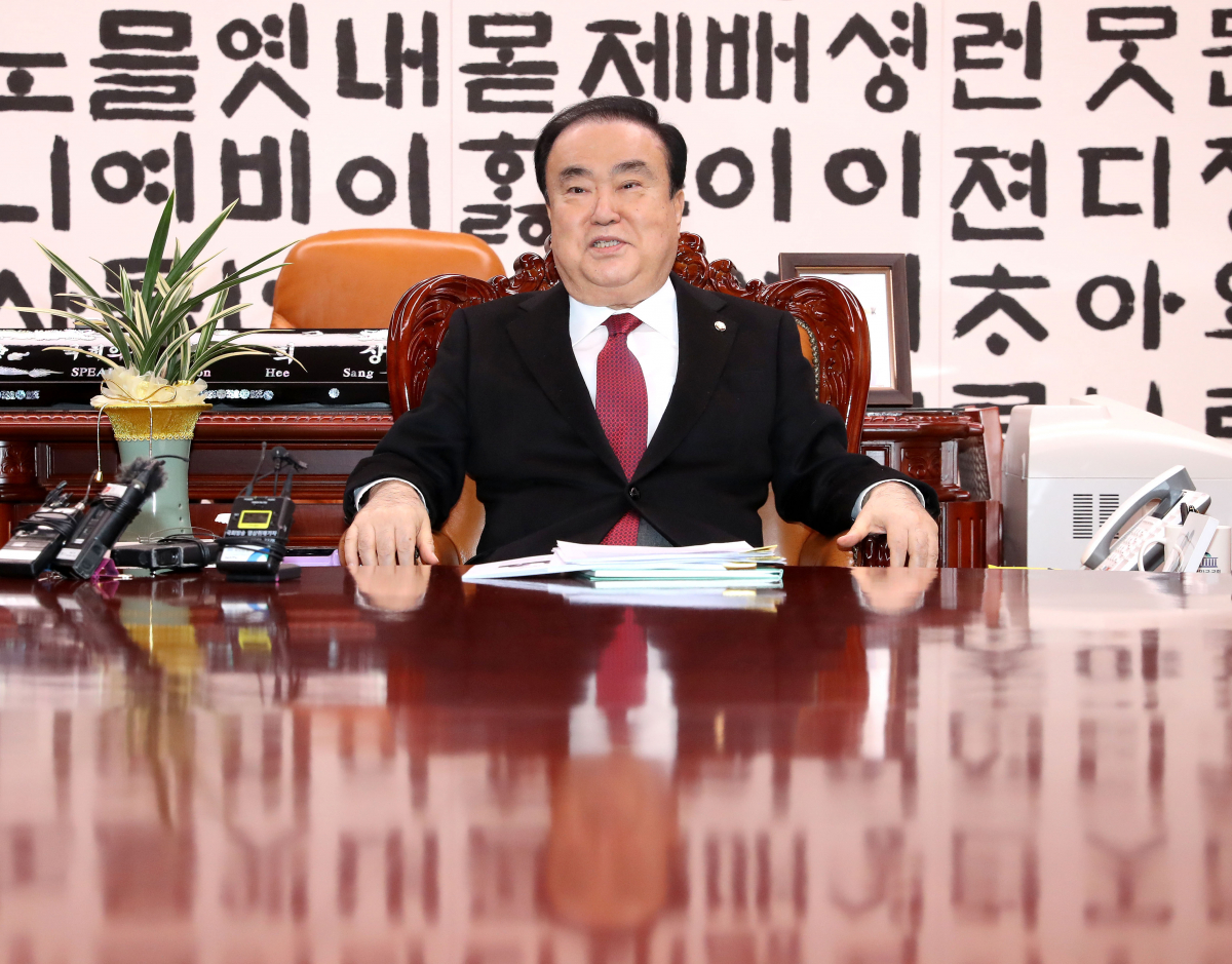 ▲문희상 국회의장이 6일 국회의장실에서 열린 교섭단체 원내대표 회동에서 발언하고 있다.  (연합뉴스)