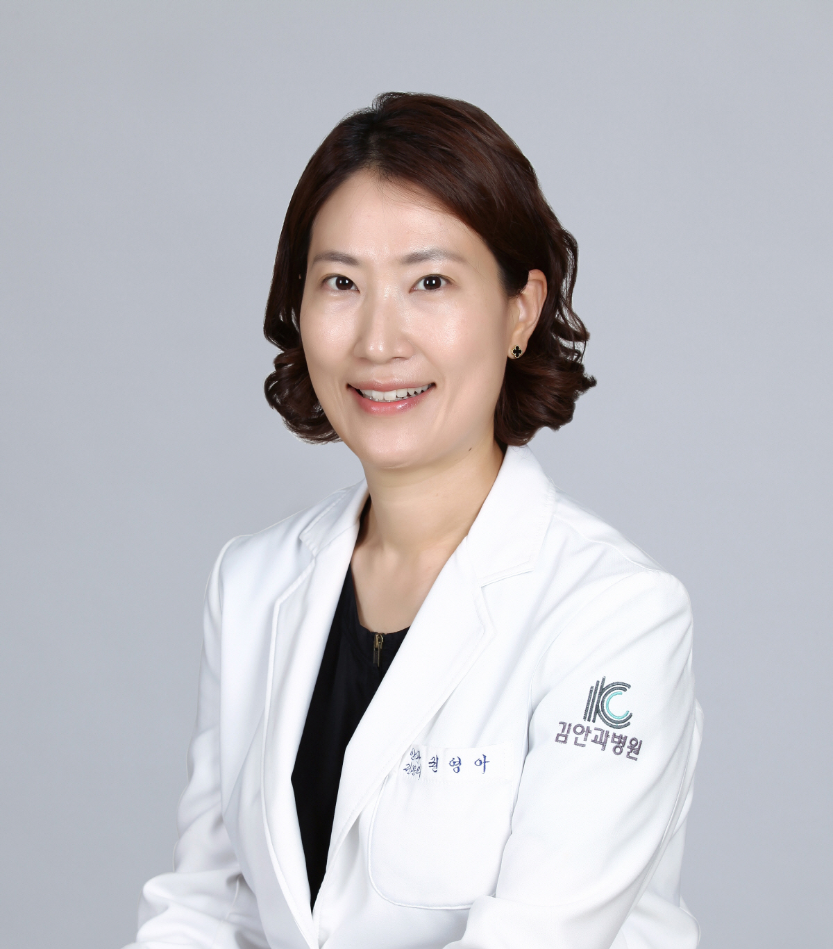 [건강 100세] 안구건조증 악화시키는 ‘눈꺼풀염증’ 잡으려면?