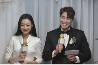 ▲‘아내의 맛’ 신소율-김지철 부부(사진제공=TV CHOSUN)